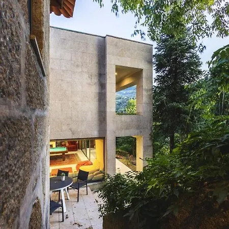 Welcoming House: Retreat With Shared Pool * Santa Cruz do Douro