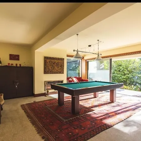 Holiday home Welcoming House: Retreat With Shared Pool