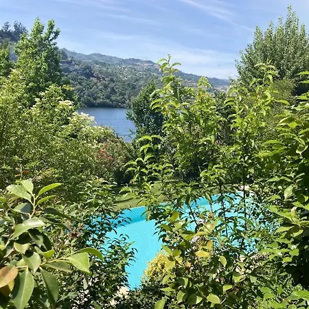 Welcoming House: Retreat With Shared Pool Holiday home *