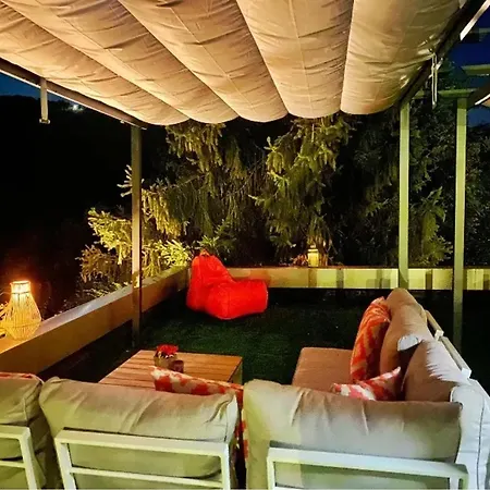 Holiday home Welcoming House: Retreat With Shared Pool